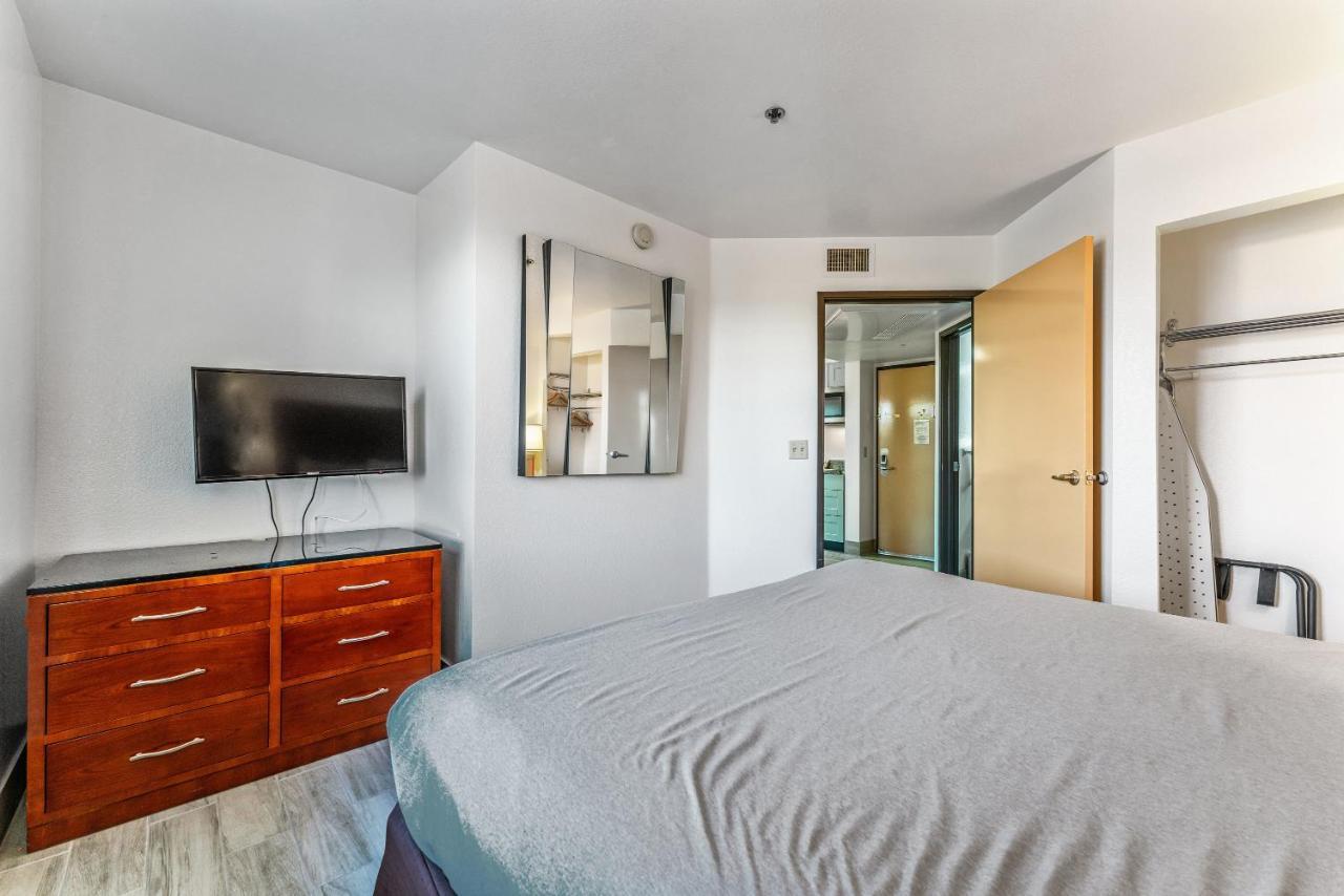 Chandler Perfect Location 1 Bedroom Bagian luar foto