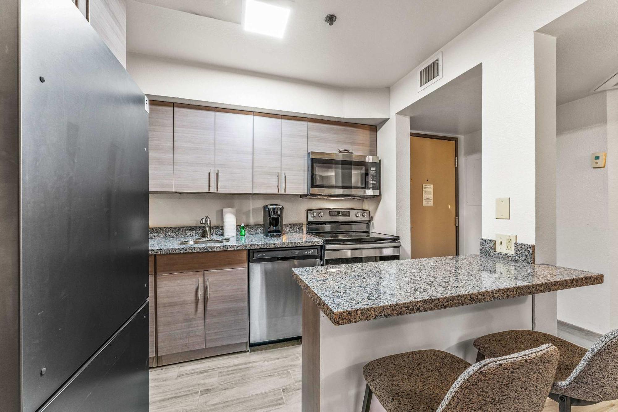 Chandler Perfect Location 1 Bedroom Bagian luar foto